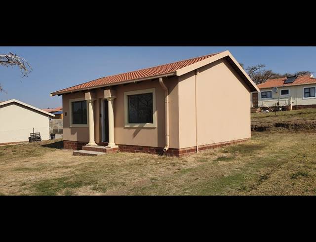 2 BEDROOM FREEHOLD SOLD IN ESTCOURT
